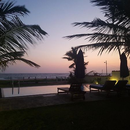 Tropical Beach House Hikkaduwa Exterior photo