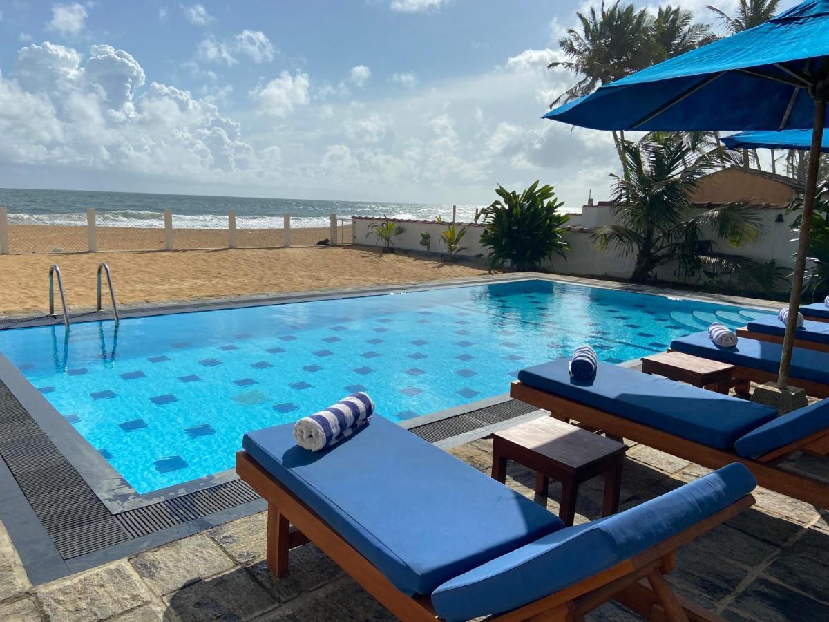 Tropical Beach House Hikkaduwa Exterior photo