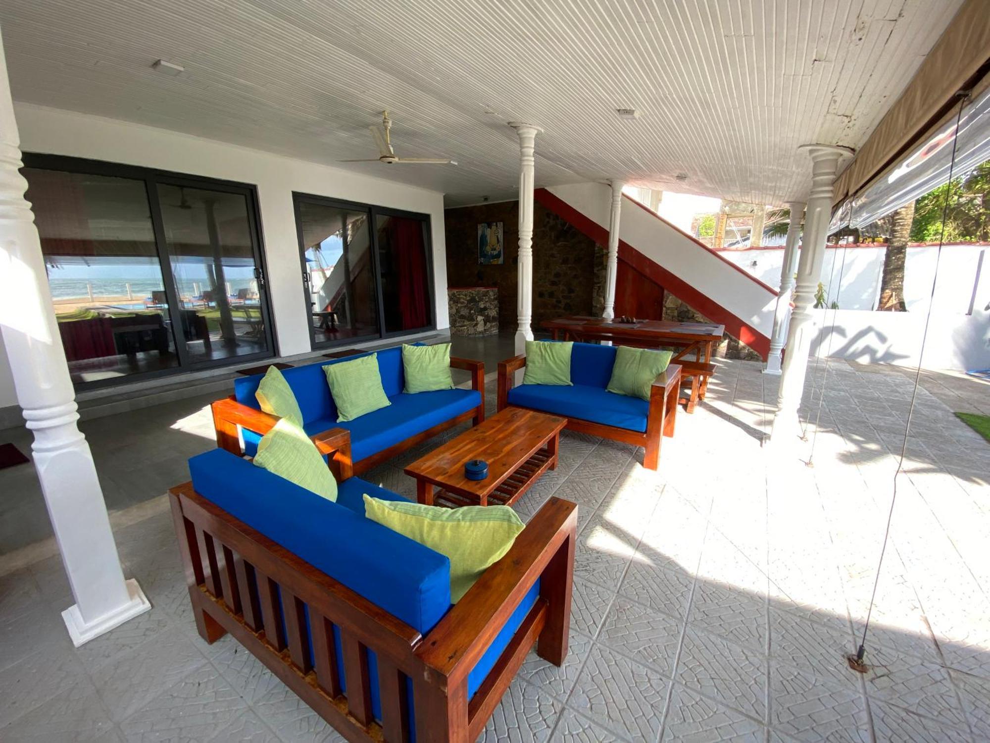 Tropical Beach House Hikkaduwa Exterior photo