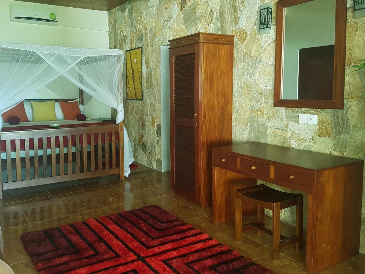 Tropical Beach House Hikkaduwa Exterior photo
